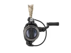 Lews American Hero Camo Spinning Reel -Strike King Store lews americanherocamo front 41 02 lew 10026b